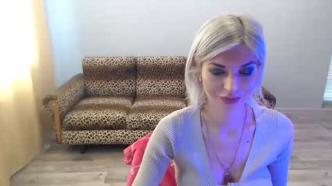 sexybeatriice online show from 11-01-25, 07:21