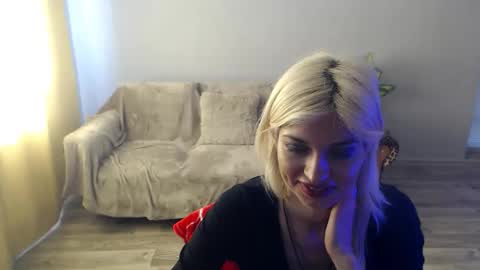 Snapshot of sexybeatriice chatting on 05-16-26, 06:21 sexybeatriice online show from 05-16-26, 06:21