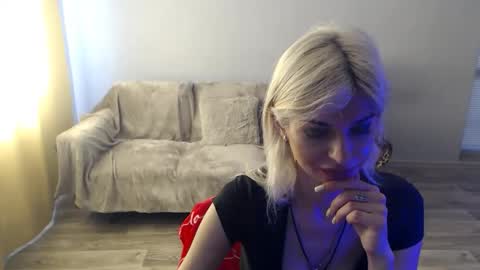 Snapshot of sexybeatriice chatting on 06-09-26, 06:14 sexybeatriice online show from 06-09-26, 06:14