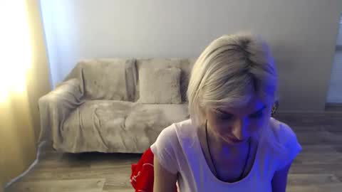 Snapshot of sexybeatriice chatting on 06-11-26, 06:33 sexybeatriice online show from 06-11-26, 06:33