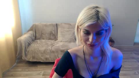 Snapshot of sexybeatriice chatting on 06-28-26, 06:19 sexybeatriice online show from 06-28-26, 06:19