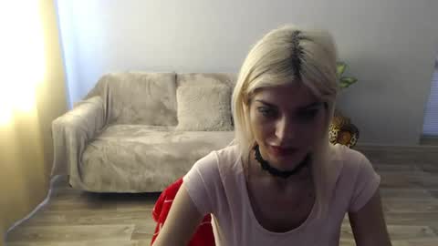 Snapshot of sexybeatriice chatting on 06-29-26, 06:08 sexybeatriice online show from 06-29-26, 06:08