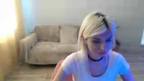 Snapshot of sexybeatriice chatting on 07-09-26, 07:01 sexybeatriice online show from 07-09-26, 07:01
