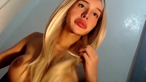 Seraphina Blaze online show from 02-12-25, 09:10