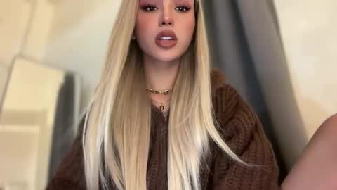 Snapshot of sexybite1 chatting on 04-02-26, 10:24 Seraphina Blaze online show from 04-02-26, 10:24