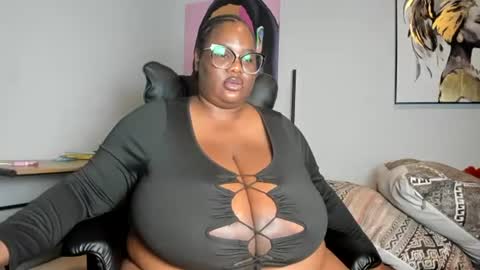 Snapshot of sexyblackhugetits chatting on 10-12-25, 05:23 sexyblackhugetits online show from 10-12-25, 05:23