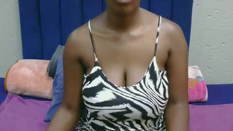 sexyboobsxx97 online show from 04-21-26, 06:41