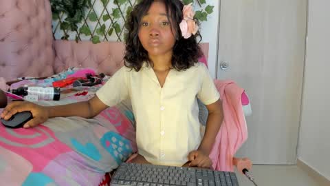 sofia online show from 01-14-25, 07:48