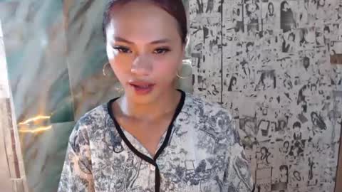 Miss Cheng online show from 04-16-26, 05:08