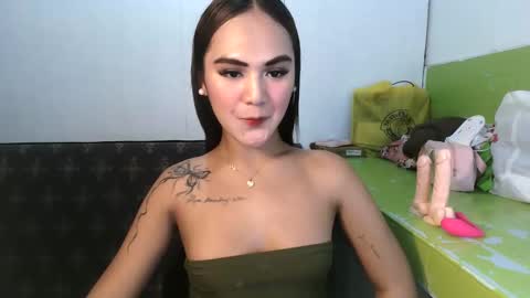 Snapshot of sexycheskax18 chatting on 05-27-26, 08:11 pretty Cheska online show from 05-27-26, 08:11