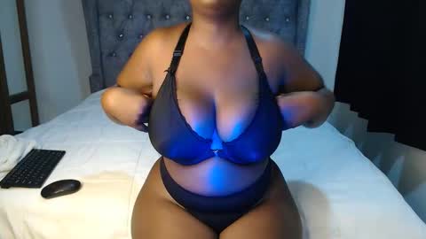 sexychocco online show from 10-27-25, 04:49