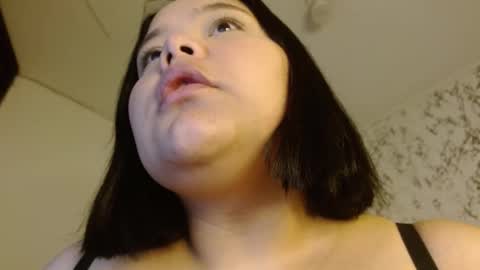 Snapshot of sexychubbyy chatting on 10-15-25, 05:02 Eva online show from 10-15-25, 05:02