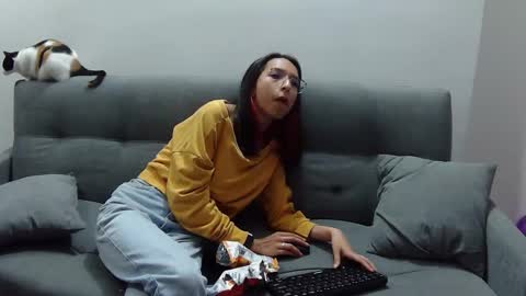 Snapshot of sexycouple_2 chatting on 02-17-25, 09:52 Katalleya and Steban online show from 02-17-25, 09:52