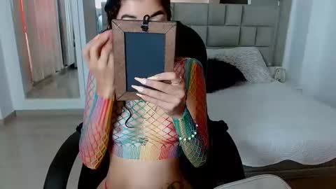 Snapshot of sexydakotha chatting on 02-03-25, 09:29 DAKOTA online show from 02-03-25, 09:29