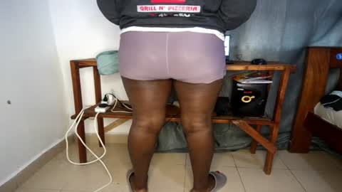 Snapshot of sexydrol chatting on 06-25-26, 08:30 Tee online show from 06-25-26, 08:30