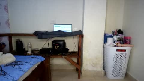 Snapshot of sexydrol chatting on 08-01-26, 02:05 Tee online show from 08-01-26, 02:05