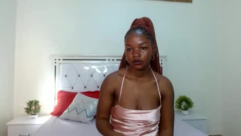 Snapshot of sexyebony256 chatting on 02-22-25, 06:06 SexyEbony online show from 02-22-25, 06:06
