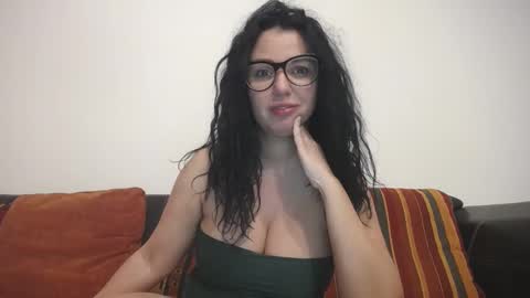Snapshot of sexyerikka chatting on 12-07-24, 03:14 Eva online show from 12-07-24, 03:14