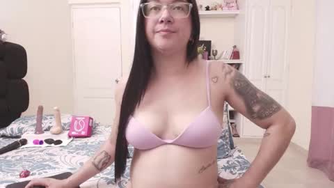 Eva online show from 11-21-25, 03:38