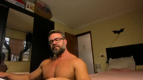 Snapshot of sexyflightz chatting on 05-18-26, 04:46 chris online show from 05-18-26, 04:46