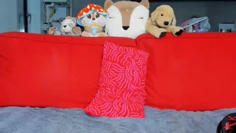 Snapshot of sexyfoxyari chatting on 10-11-25, 06:28 Ari online show from 10-11-25, 06:28