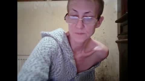 sexygeny4652 online show from 11-18-25, 05:39