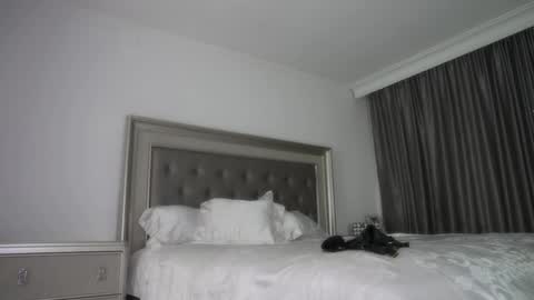 Snapshot of sexygirlforyouuu chatting on 01-16-25, 08:22 Vanessa  online show from 01-16-25, 08:22