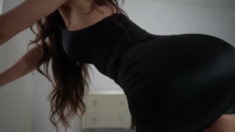 Snapshot of sexygirlforyouuu chatting on 01-25-25, 03:30 Vanessa  online show from 01-25-25, 03:30