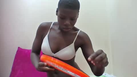 Snapshot of sexyhotgal4 chatting on 07-07-26, 07:23 MARGARET online show from 07-07-26, 07:23