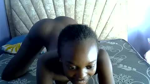 Snapshot of sexyicey99 chatting on 04-08-26, 02:00 SexyIcey online show from 04-08-26, 02:00