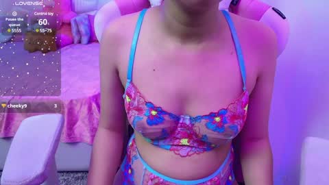 Snapshot of sexyislive chatting on 02-03-25, 09:07 sexyislive online show from 02-03-25, 09:07