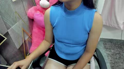 Snapshot of sexyislive chatting on 09-16-25, 11:17 sexyislive online show from 09-16-25, 11:17