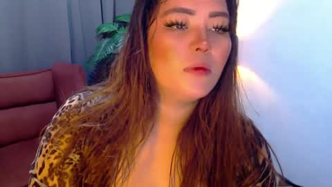 Snapshot of sexyjeanniecuntcums chatting on 06-18-26, 08:35 JENNY online show from 06-18-26, 08:35
