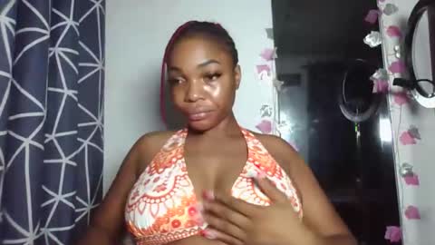 Snapshot of sexykuchie889 chatting on 05-21-26, 10:28 malia online show from 05-21-26, 10:28