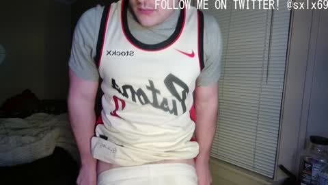 Snapshot of sexylax69 chatting on 02-06-25, 01:27 sexylax69 online show from 02-06-25, 01:27