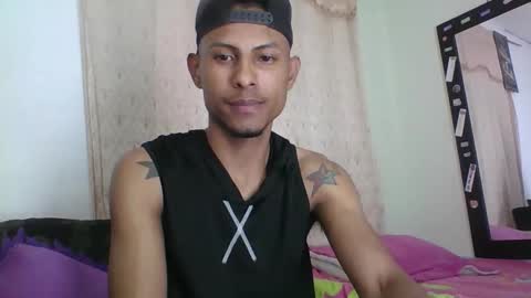 Snapshot of sexyleon69 chatting on 10-30-25, 03:08 Sexy leon online show from 10-30-25, 03:08