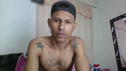 Snapshot of sexyleon69 chatting on 11-12-25, 09:53 Sexy leon online show from 11-12-25, 09:53