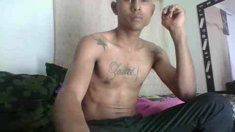 Snapshot of sexyleon69 chatting on 12-04-25, 07:06 Sexy leon online show from 12-04-25, 07:06