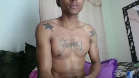 Snapshot of sexyleon69 chatting on 12-05-25, 07:32 Sexy leon online show from 12-05-25, 07:32