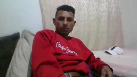 Snapshot of sexyleon69 chatting on 02-12-26, 08:09 Sexy leon online show from 02-12-26, 08:09