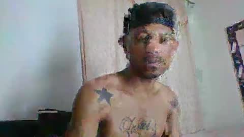 Snapshot of sexyleon69 chatting on 02-19-26, 05:03 Sexy leon online show from 02-19-26, 05:03