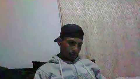 Snapshot of sexyleon69 chatting on 02-19-26, 05:53 Sexy leon online show from 02-19-26, 05:53