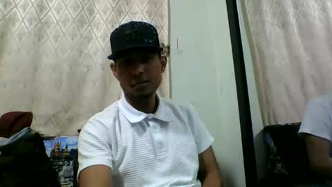 Snapshot of sexyleon69 chatting on 06-14-26, 01:47 Sexy leon online show from 06-14-26, 01:47