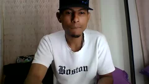 Snapshot of sexyleon69 chatting on 06-22-26, 12:02 Sexy leon online show from 06-22-26, 12:02