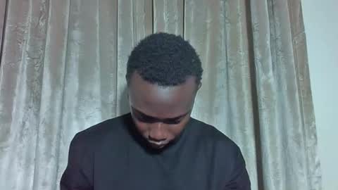 sexylinkebony2 online show from 03-01-26, 09:39