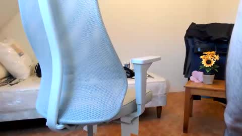 Vincent Vega online show from 10-12-25, 02:05