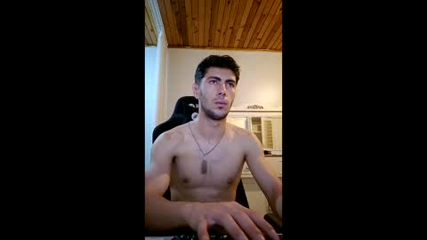 Snapshot of sexymann17 chatting on 06-09-26, 05:57 sexymann17 online show from 06-09-26, 05:57