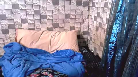 Snapshot of sexymaturemilf01 chatting on 07-28-26, 12:59 sexymaturemilf01 online show from 07-28-26, 12:59
