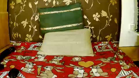 Squirty Maya Gold online show from 03-09-26, 07:23