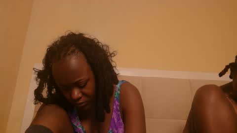 Snapshot of sexymia56 chatting on 09-30-25, 07:30 Miss mia online show from 09-30-25, 07:30